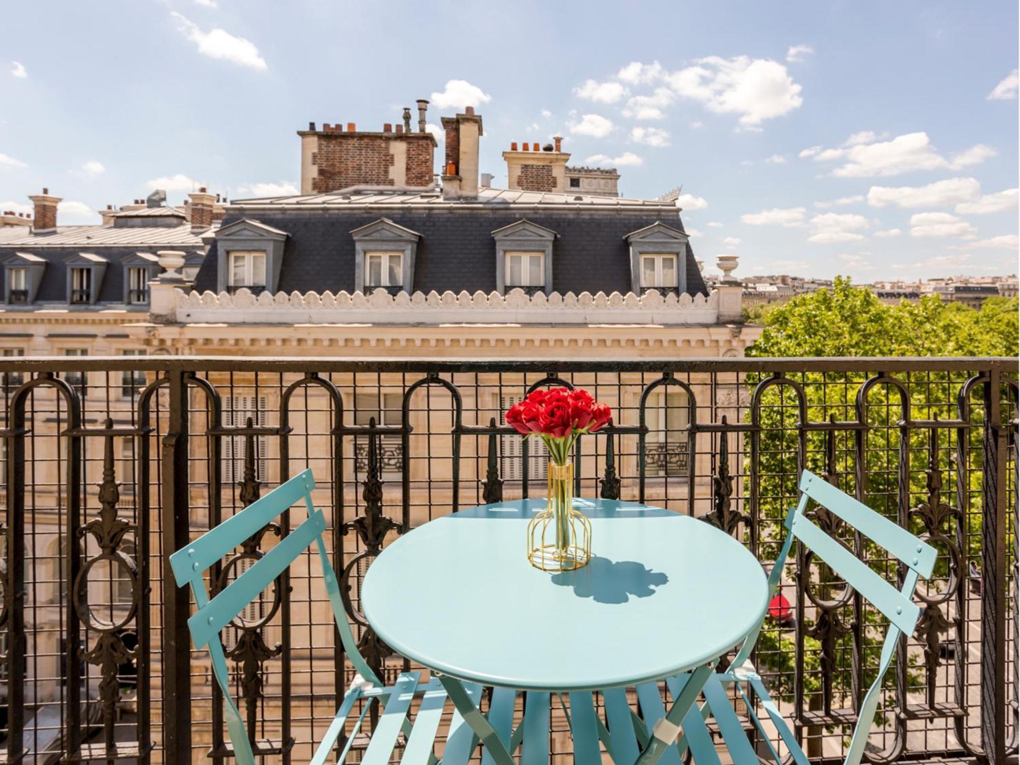 Merveil Cozy - Tilsitt - Eiffel Tower View Apartment Paris