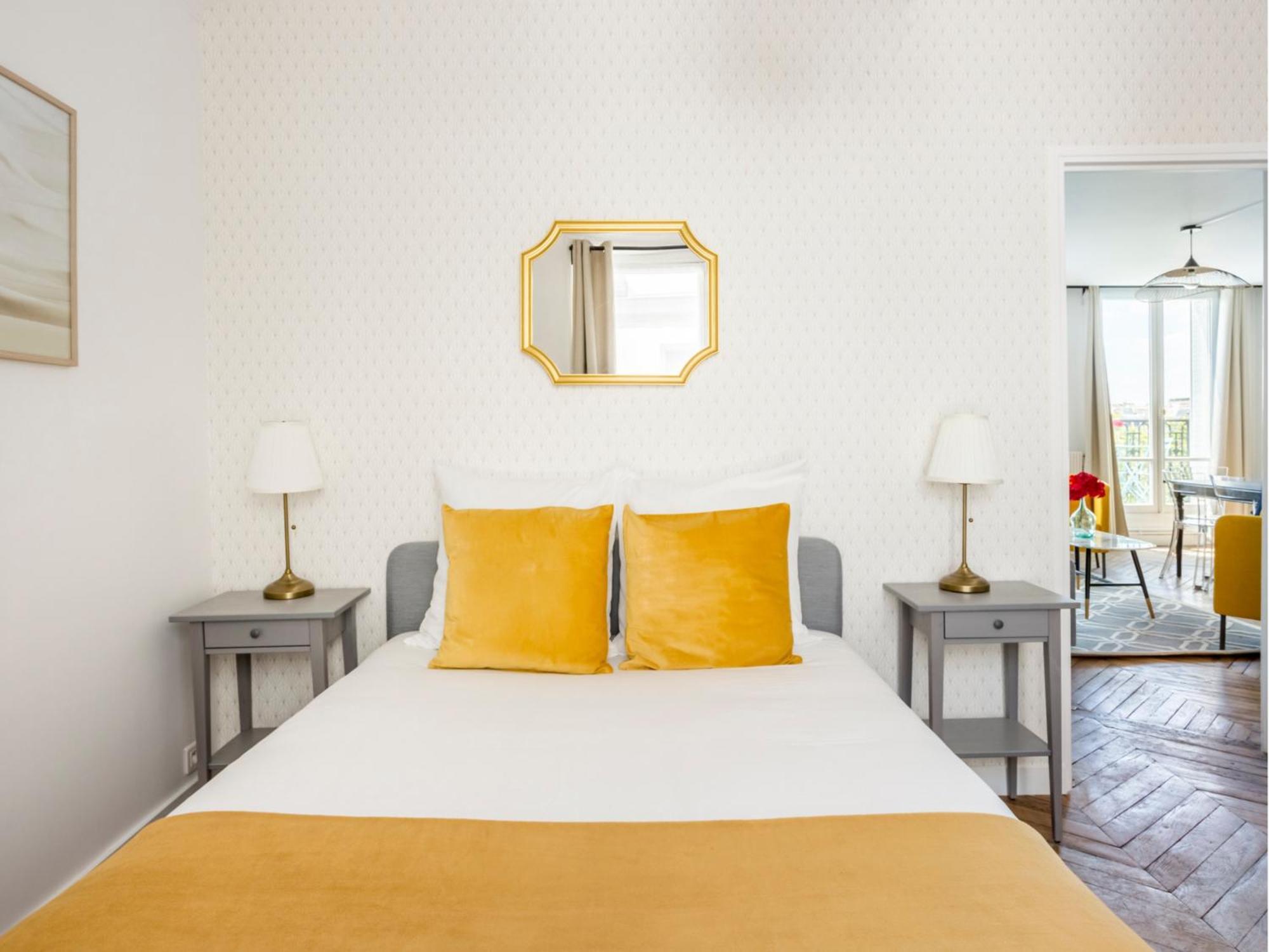Merveil Cozy - Tilsitt - Eiffel Tower View Apartment
