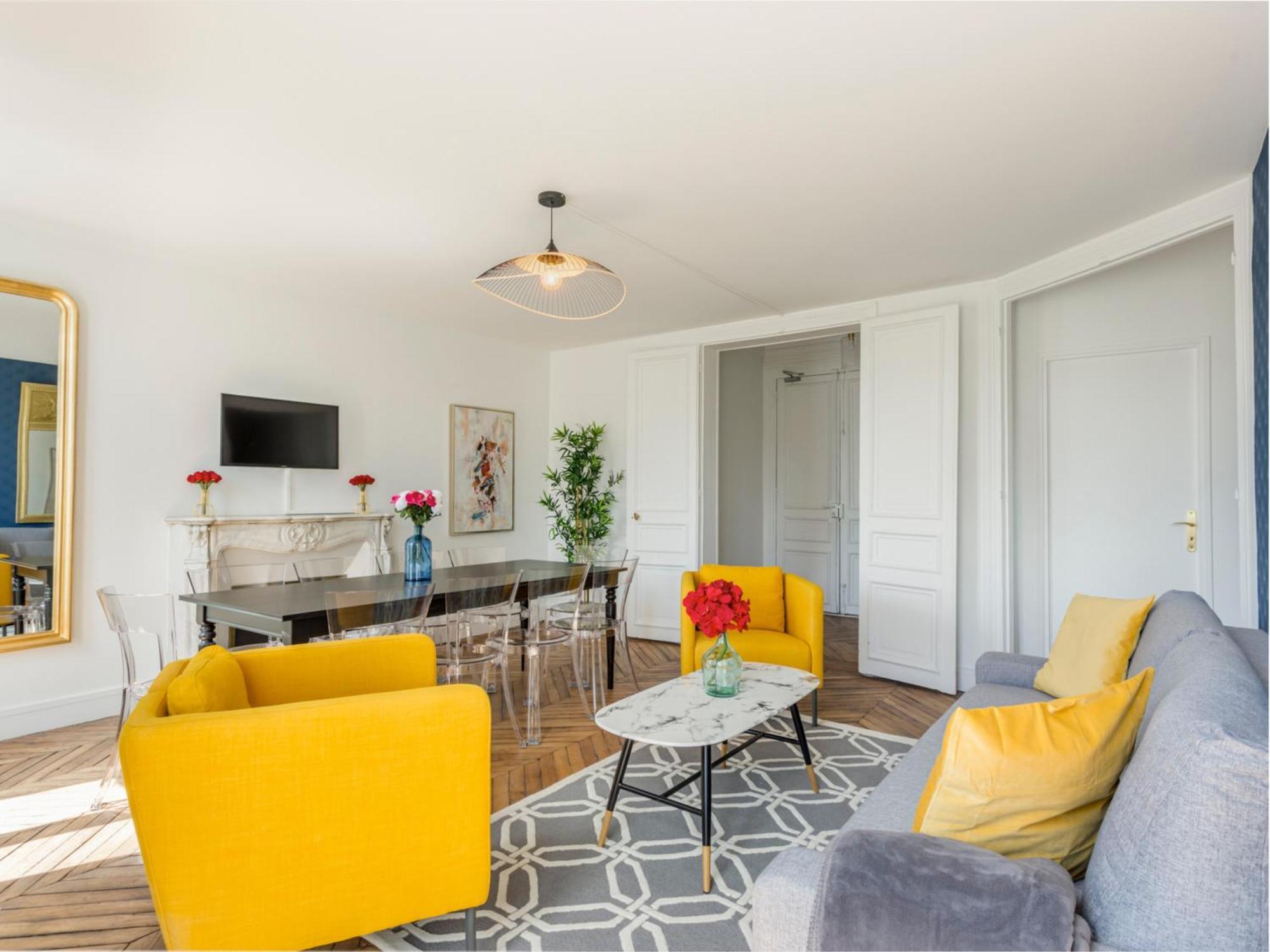Merveil Cozy - Tilsitt - Eiffel Tower View Apartment Paris